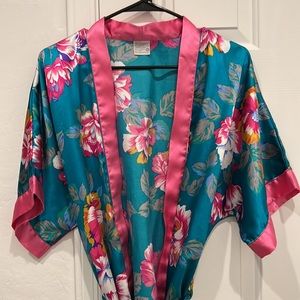 Vintage Kathryn Peonies Print Floral Cottagecore Robe
